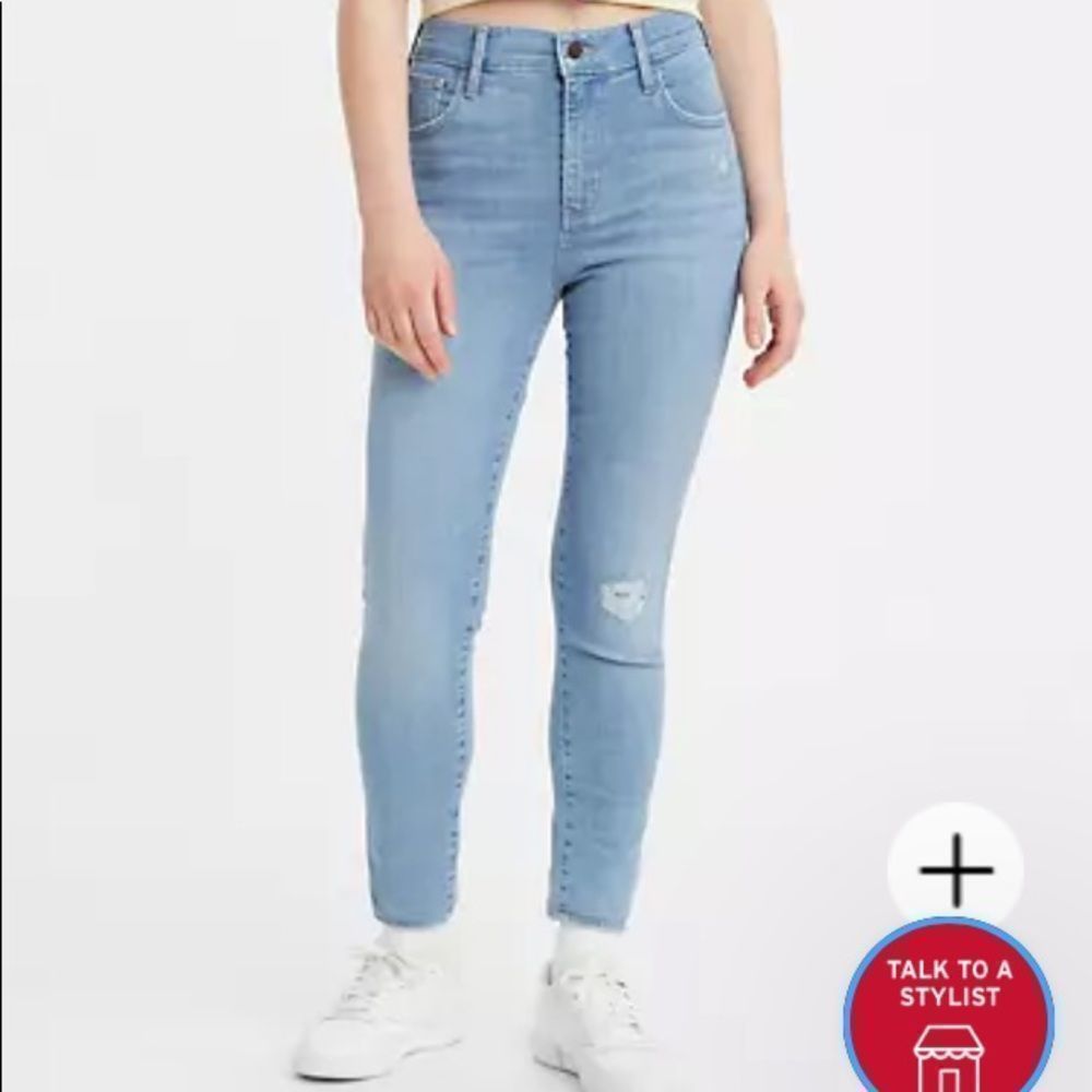 Womens Premium Levi’s 720 Super Skinny size 26 light blue jean wash